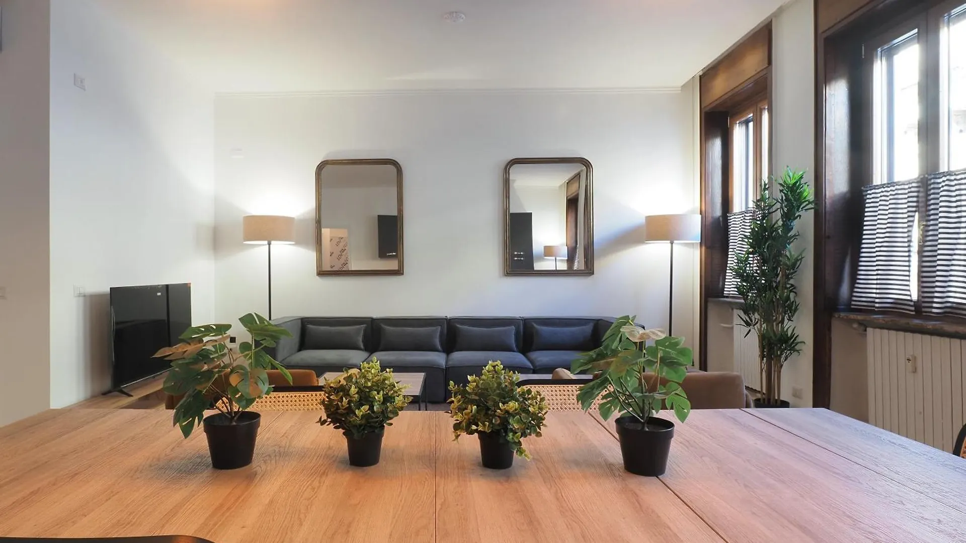 Homnest I Milano Duomo Penthouse Apartamento